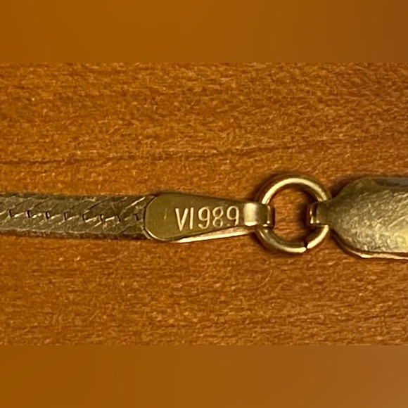 14kt Gold Herringbone Necklace - Picture 10 of 17